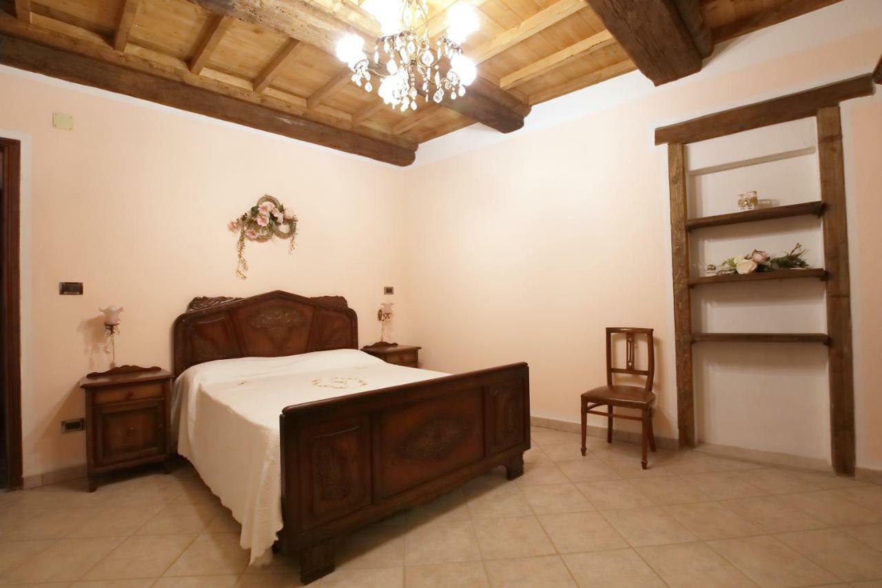 Aparthotel La Rocca Di Efisio Costigliole d'Asti Exterior foto